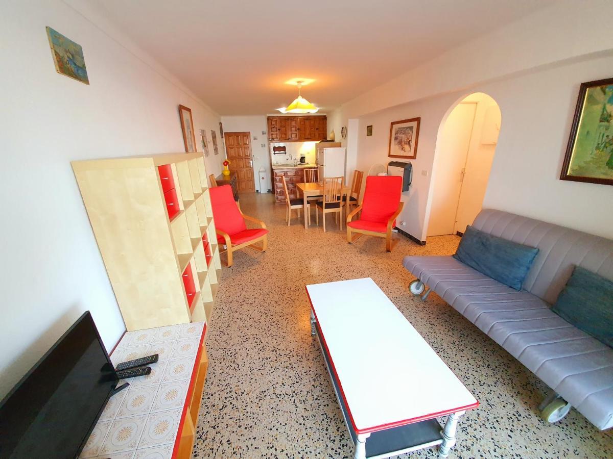 Apartamento Karina Beach-3 艾姆布里亚布拉瓦 外观 照片