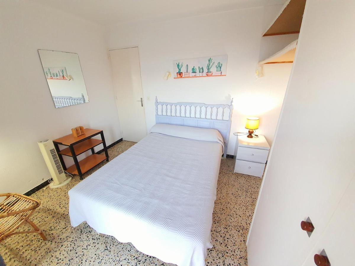 Apartamento Karina Beach-3 艾姆布里亚布拉瓦 外观 照片